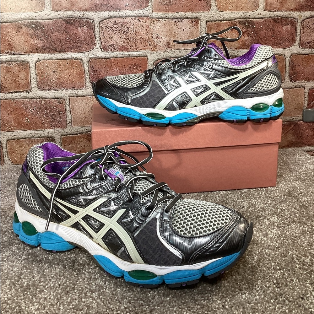 Asics Gel Nimbus 14 women’s running shoes sneakers size 11